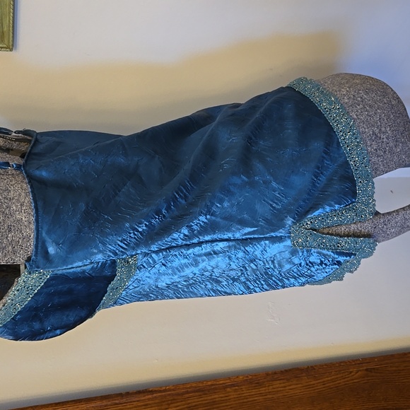 Y2k Silky Teal Tank Top - Picture 5 of 7